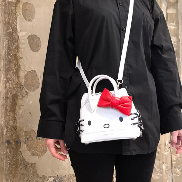 2020限定バレンシアガ偽物 Sac Top Handle XXS Hello Kitty バッグ 6190151CBO39002