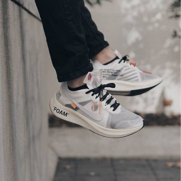 Off-White ナイキ   Zoom Fly オフホワイト ナイキ ズームフライ AJ4588100