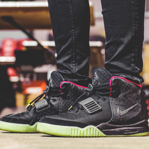 Yeezy 2 Solar Red ナイキ エアイージー2 ソーラー 508214-006