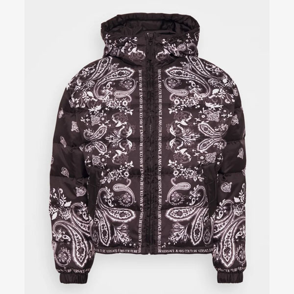 日本未入荷【ヴェルサーチェ】スーパーコピーRIPSTOP PRINTEDPAISLEY-ダウンジャケット VEI22T013-Q11