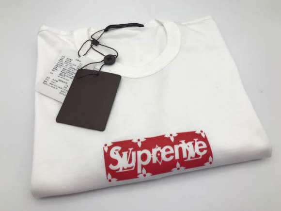 ルイヴィトンスーパーコピー パ×シュプリーム モノグラム BoxLogo TEE WHITE BoXロゴ TシャツM690A733