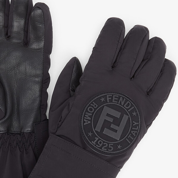 フェンディ コピーSKI GLOVES テックナイロン スキーグローブ FAD029AEQJF0GME