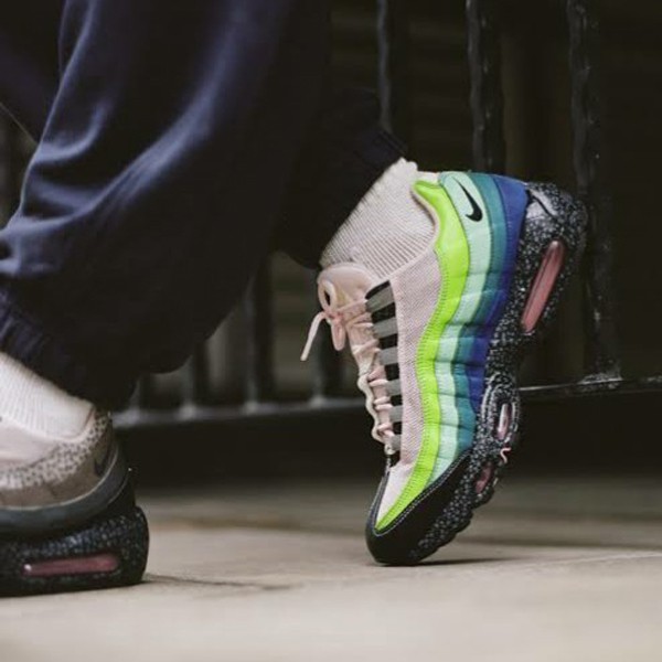 size? X ナイキ Air Max 95 偽物 Air Max Day (2020) 20 for 20 CW5378001