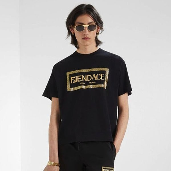 【FENDACE】待望のコラボ発売！フェンディ×VERSACE Tシャツ コピーFY1144AKDVF0QA1