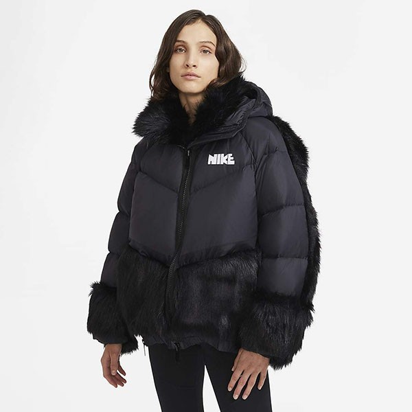 【関税・送料込】追跡あり！ナイキ x sacai 偽物 レディース NRG PARKA ダウンジャケットCT3267-010​