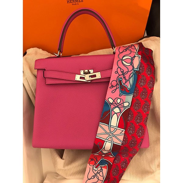 エルメス ケリー 偽物 Hermes★(ツイリー付きで上品)入手困難カラーで欲しいKelly25cm