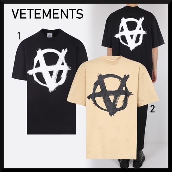 【VETEMENTS 偽物】ロゴ コットン オーバーサイズ Tシャツ 2色 UE63TR501