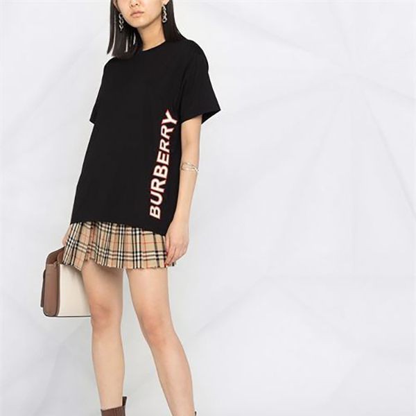 お洒落で可愛いバーバリー♦Tシャツ 偽物 カットソー 半袖 人気 ブランド セ8037382