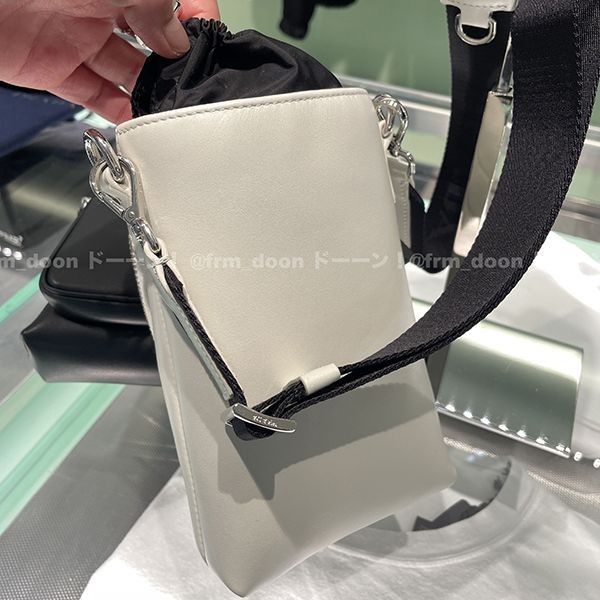 男女兼用【プラダ】レザー スマートフォンケース コピー2ZH155_2CND