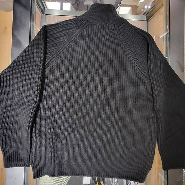 【限定大特価！】モンクレール Pharrell Williams 偽物コラボ★ニット・セーターI209R9F