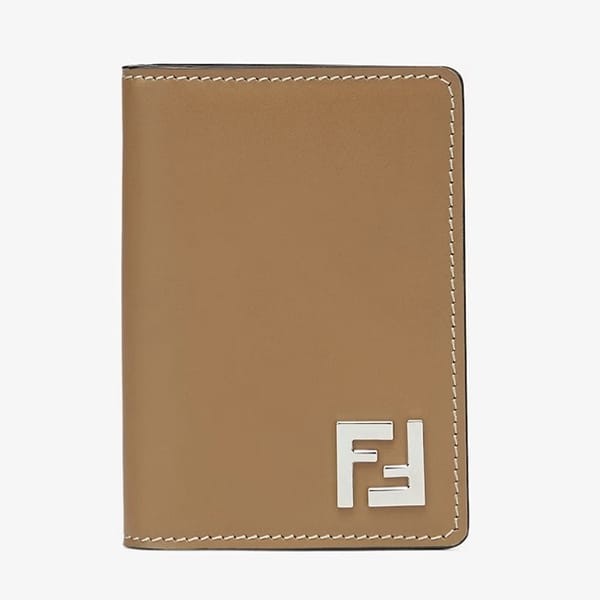 【セレブ多数愛用】フェンディ カードケース FFスクエア ホルダー 本革レザー ロゴ 偽物 7色 7M0349AFF2F0GXN