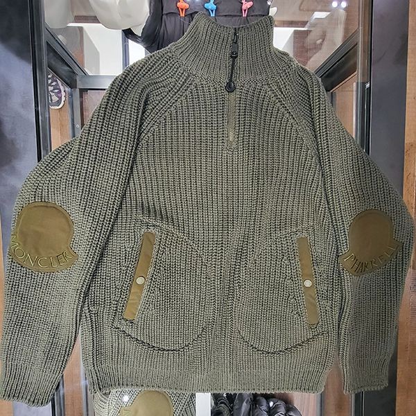 【限定大特価！】モンクレール Pharrell Williams 偽物コラボ★ニット・セーターI209R9F