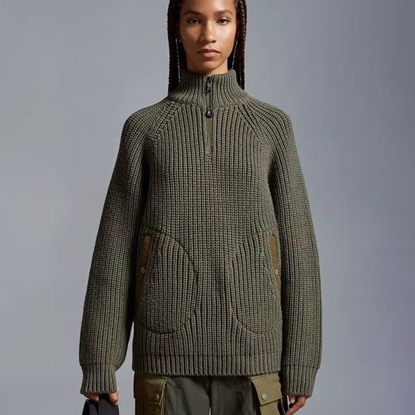 【限定大特価！】モンクレール Pharrell Williams 偽物コラボ★ニット・セーターI209R9F