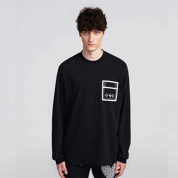 高級感溢れるTATRAS × Keith Haring スーパーコピー 限定コラボ SAGGIO ロングTシャツ 2色 MTKI25A8253