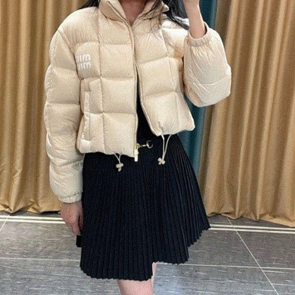 ●ミュウミュウ●今年流行りのショートクロップダウン 偽物●２色ML957