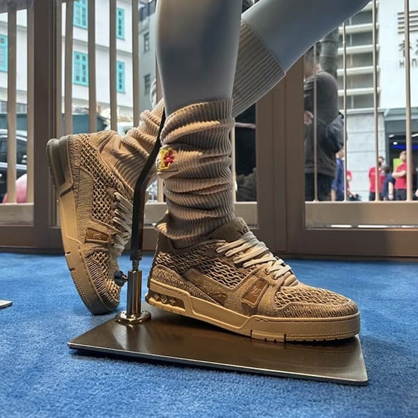 おすすめ ルイヴィトン LV トレイナー・ライン スニーカー コピー 1ACVV1 茶色