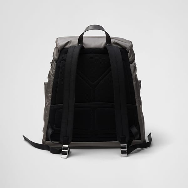ユニークなデザインプラダ 偽物 Re-Nylon レザー バックパック 2色 2VZ108_2DW3