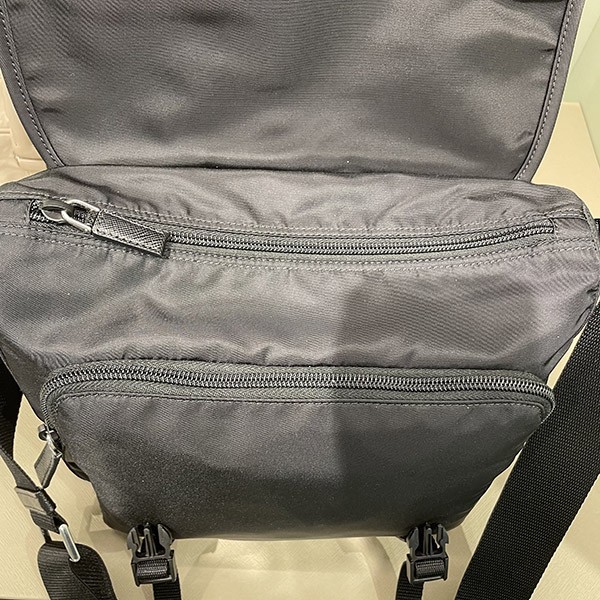 プラダ ナイロンショルダーBAG 偽物 1BD953 メッセンジャー