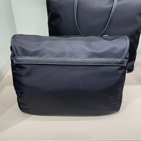 プラダ ナイロンショルダーBAG 偽物 1BD953 メッセンジャー