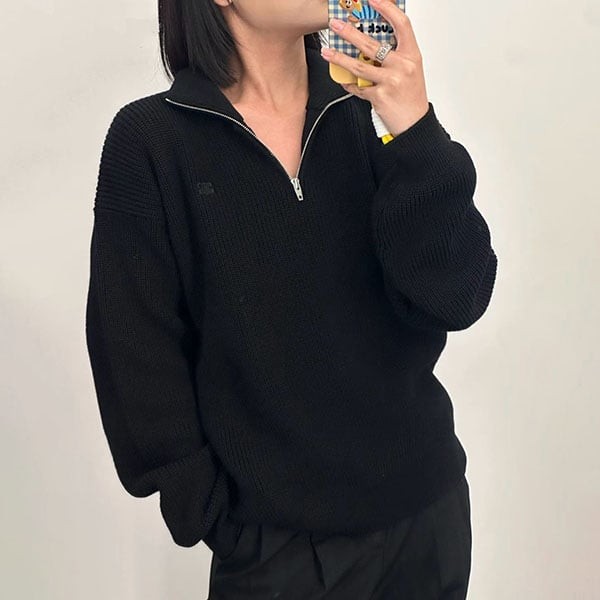 上品高見え■セリーヌ トリオンフ刺繍入り トラッカー セーター 2adbh048t.38ow