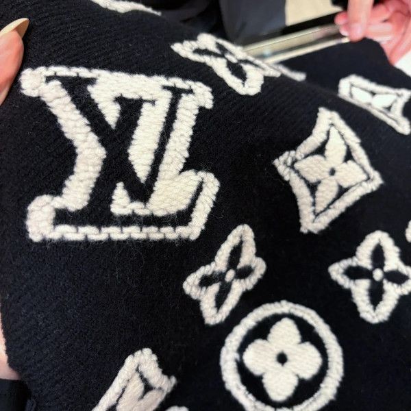 VIPセール【ギフトにも】ルイヴィトン マフラー 偽物・lv 3d モノグラム3色 m90816