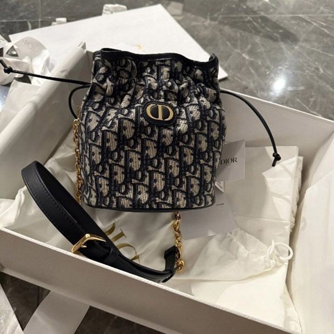 ディオール 30 Montaigne バケットバッグ 偽物 ミニ S2374UTZQ_M928