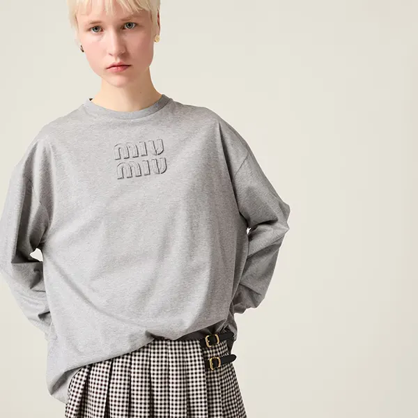 注目!ミュウミュウ ロゴ刺繍入りコットンTシャツ 偽物 MJL862_1YXT_F0031_S_232