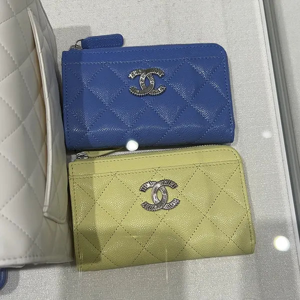 人気で可愛い☆シャネル フラグメントケース ミニ財布 コピー AP4336