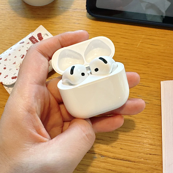 AirPods 4 偽物 おすすめ アクティブノイズキャンセリング サウンド 第4世代