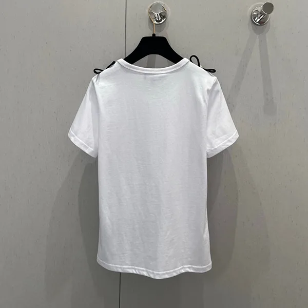 《リボンがかわいい♪》シャネル Tシャツ コピー パール CCロゴ ホワイト
