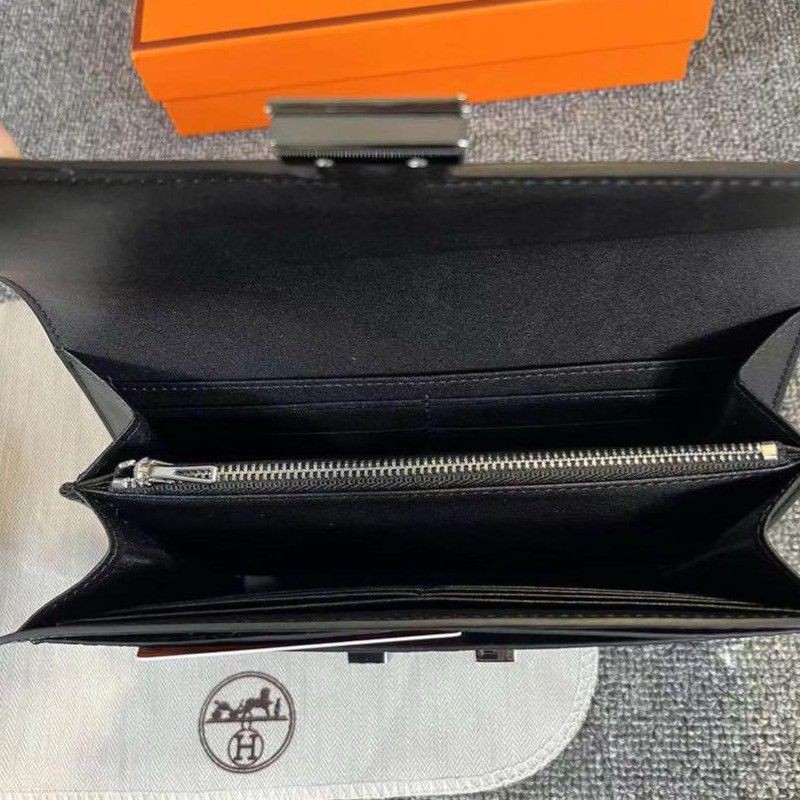 エルメス クロコダイルレザー 二つ折り財布 金具がシルバー 25071401