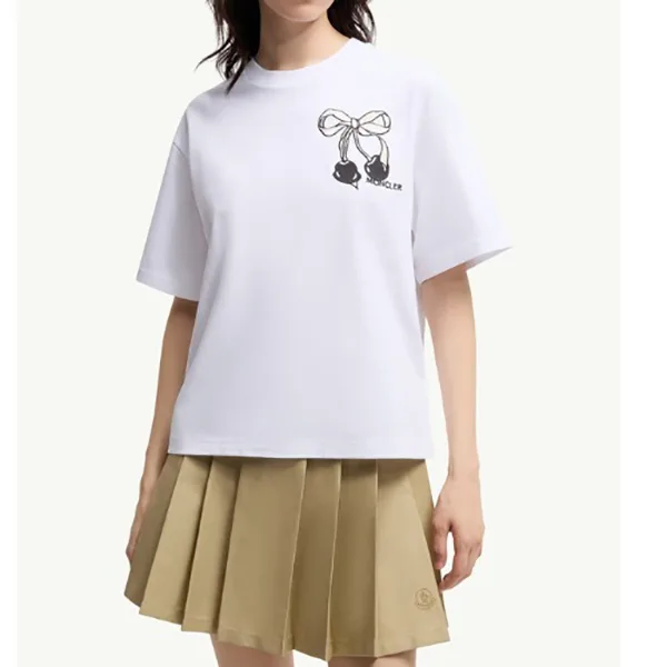 トレンド感たっぷりモンクレール ビーズロゴ コットン Ｔシャツ パチモン K20938C000