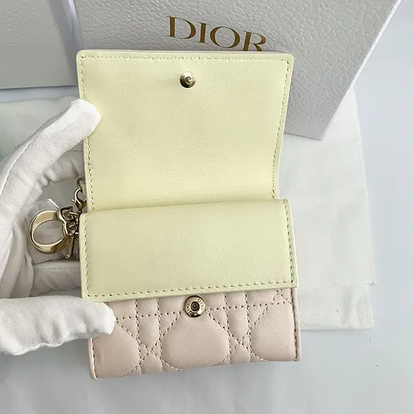 ディオール 偽物 ラムスキン バイカラー財布 Compact Wallet S0181ONIW