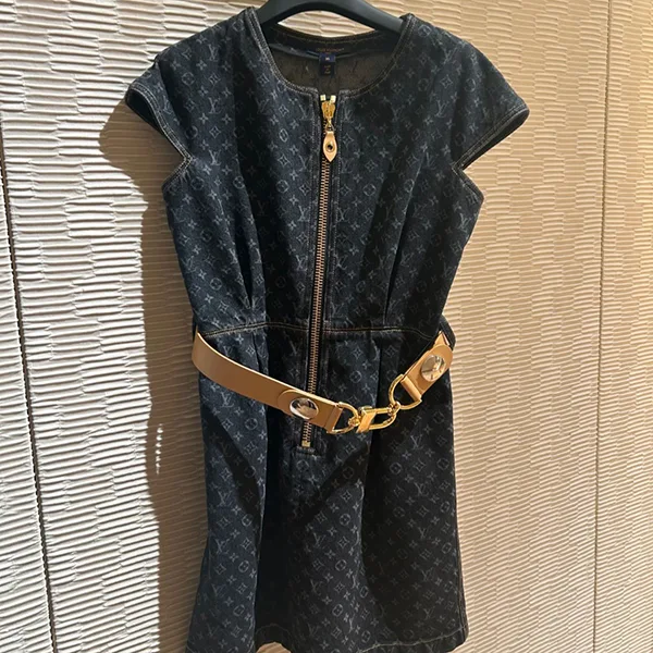 【限定大特価！】【美しいシルエット♪】ルイヴィトン モノグラムドレス 偽物 lv2572