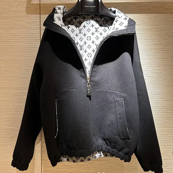 【リバーシブルが嬉しい♪】ルイヴィトン★フーディ コピー 1AG799