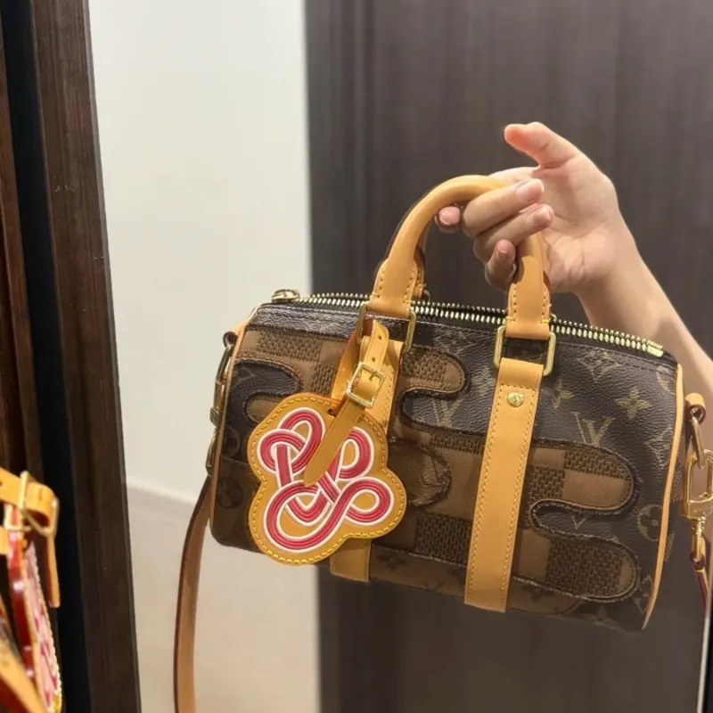 ルイヴィトン キーポル・バンドリエール 25 レプリカ M15428