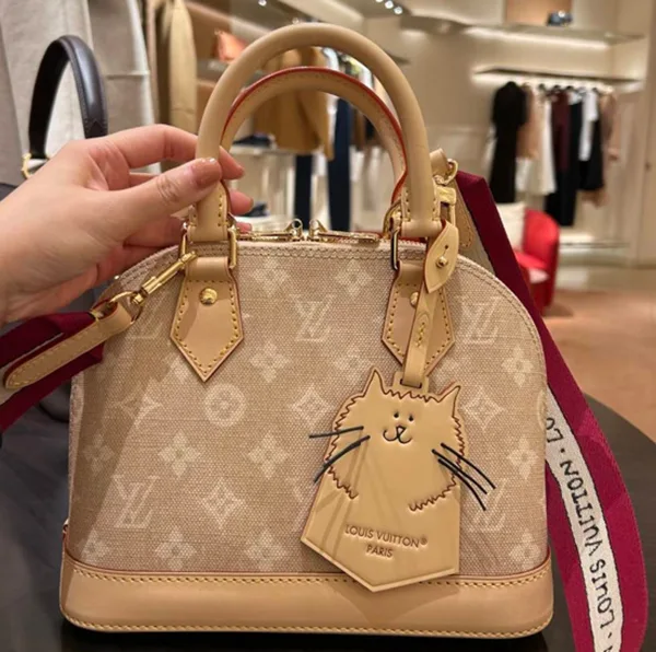 【お洒落★】ルイヴィトン アルマ 偽物 ショルダーバッグ M25728【上品さと実用性を両立した♪】