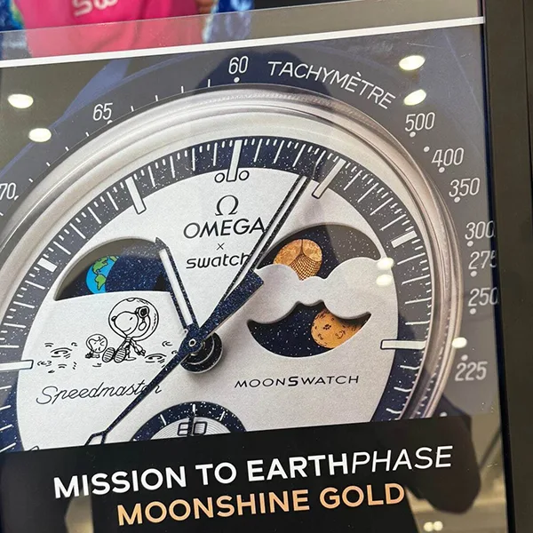 【コーデを格上げ】最新限定【Swatch オメガ Snoopy】MOONSWATCH MISSION TO EARTHPHASE★SO33N701L