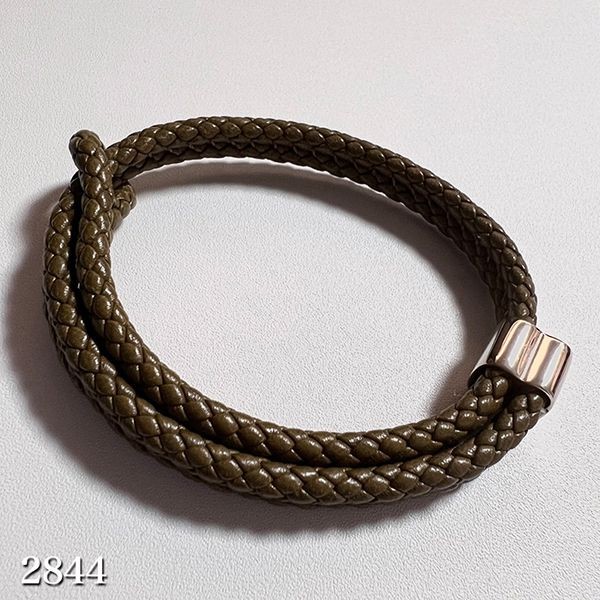 激安価格！ボッテガヴェネタ シルバー×レザー ブレスレット コピー
