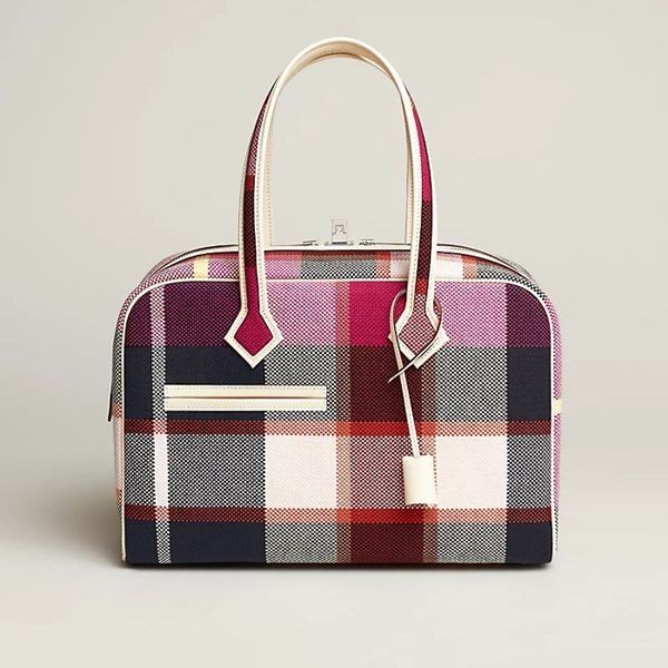 【限定カラー】【エルメス】トートバッグ コピー Victoria III 美しいH083641CKAA