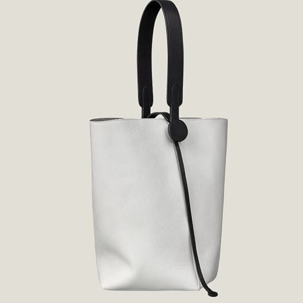＜最新で絶対欲しい>エルメス ホルターバッグ 19 BlancNoir コピー H077835CKAA