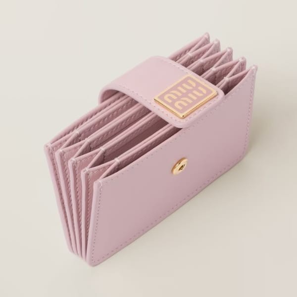 洗練デザイン♪ミュウミュウ 偽物 レザー カードケース 財布 2色 5MC280_2F9L_F0E18