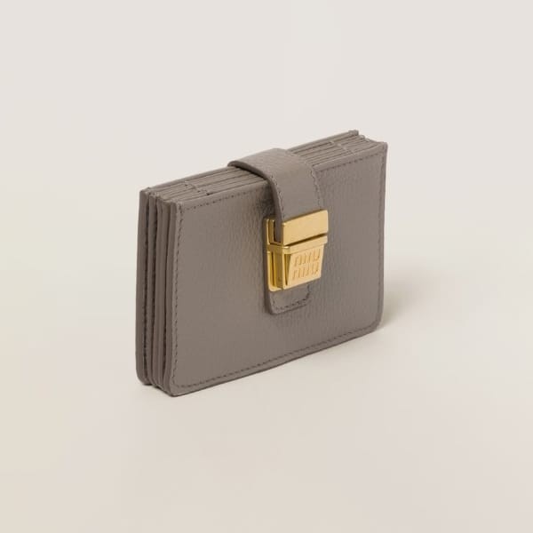 在庫ありミュウミュウ コピー レザーカードホルダー 財布 2色 miu55332