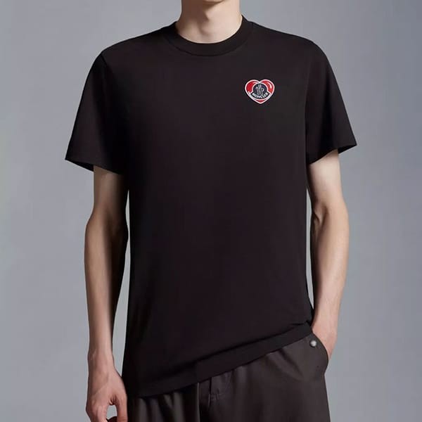 定番モンクレール ハート 刺繍ロゴパッチ コットンTシャツ コピー 4色 I20918C000418390T034