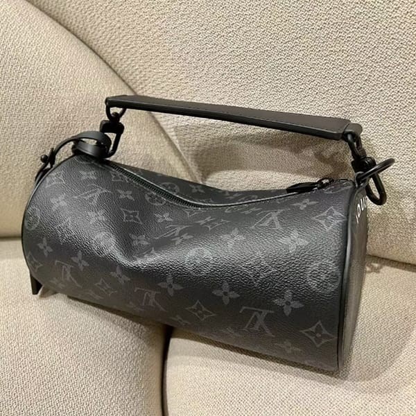大人気定番ルイヴィトン 偽物 ソフトダッフルバッグPM ブラックメタル M46796