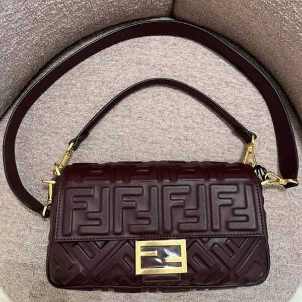 【ブティック】フェンディ 偽物 バゲット バーガンディナッパレザー バッグ 8BR600A72VF1MJX