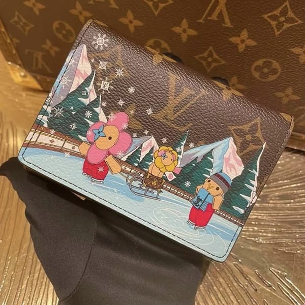 Xmas限定♪ルイヴィトン 折りたたみ財布 スーパーコピー ヴィヴィエンヌ M82622