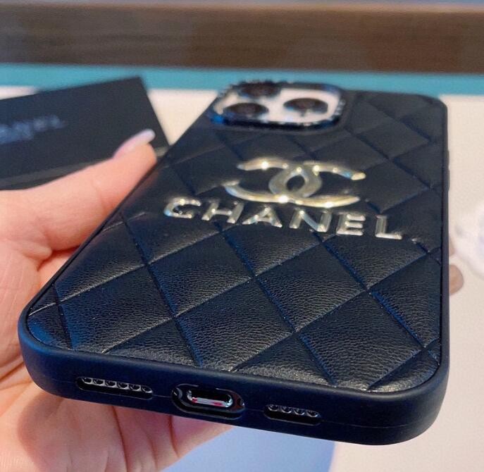 シャネル ケース ファッション界で大人気のスマホケース 24042901