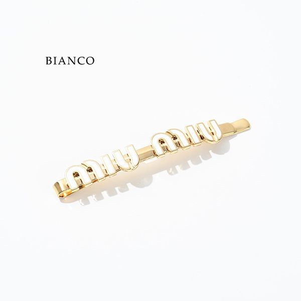 すぐ届ミュウミュウ エナメルロゴヘアクリップ N級品5IF146 2F6T