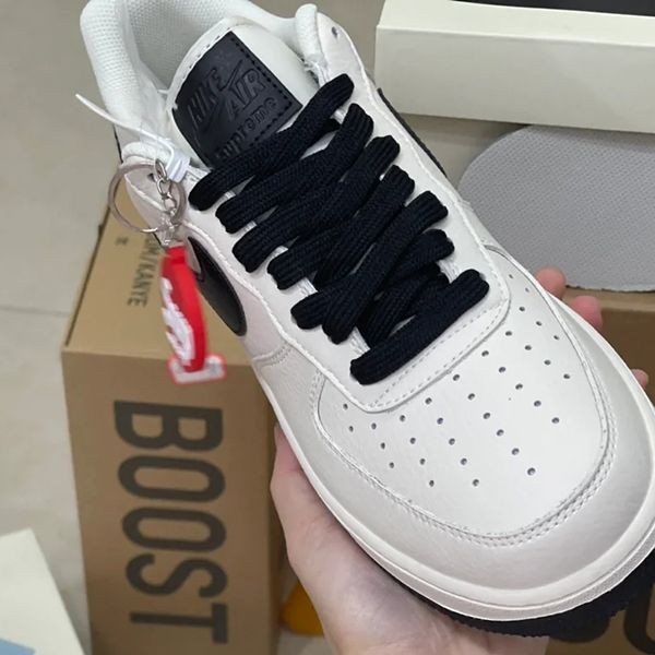 セレクトのおしゃれ☆ナイキ ノースフェイス シュプリーム 偽物 AIR FORCE1 スニーカーnk05101
